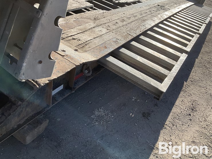 2017-bws-ez-2-load-48’-tri/a-detachable-lowboy-image-12