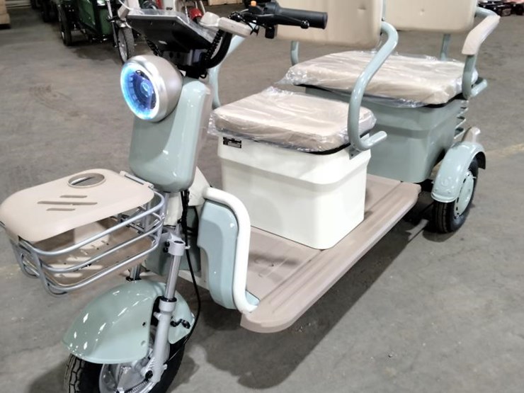 #16-•-mini-2-seater-electric-trike-golf-cart-(irgc40)-image-1