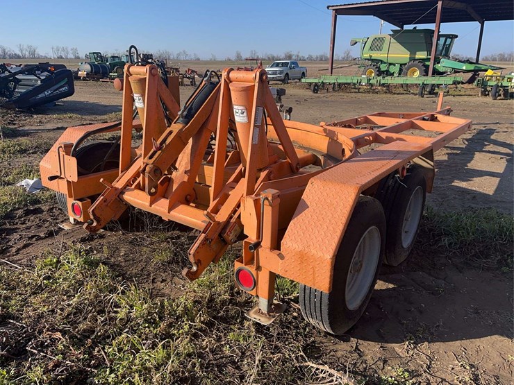 tensas-turn-table-equipment-mover-with-header-bracket-image-6