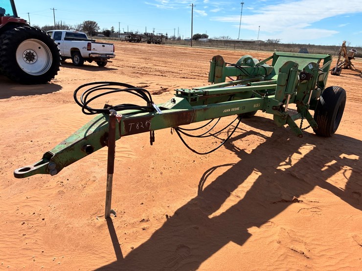 #t8289-•-jd-515-drill-carrier-image-2