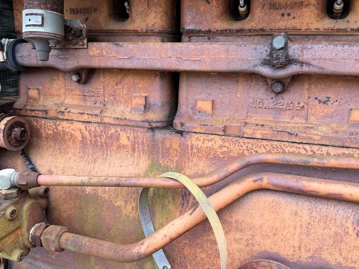 minneapolis-moline-g708-image-13