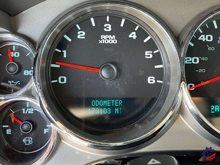 2010-chevrolet-silverado-s/a-service-truck-image-73