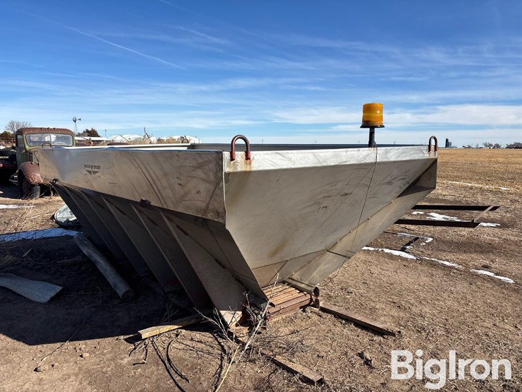 swenson-dry-spreader-box-image-3