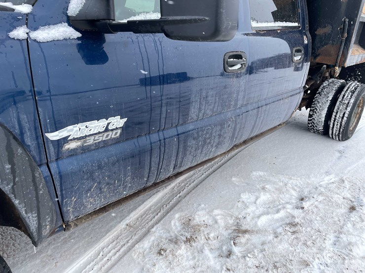 2002-chevrolet-2500-image-11