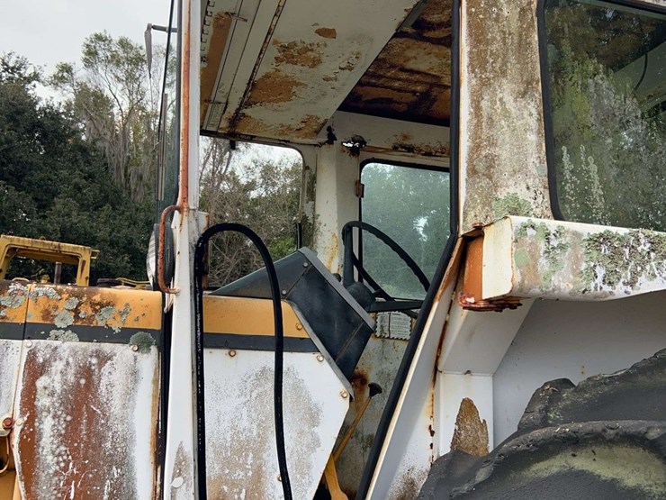 minneapolis-moline-g1050-image-54