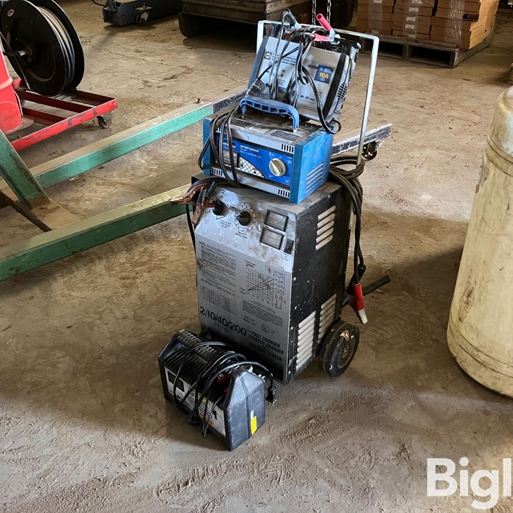 2A/10A/60A/200A Battery Chargers