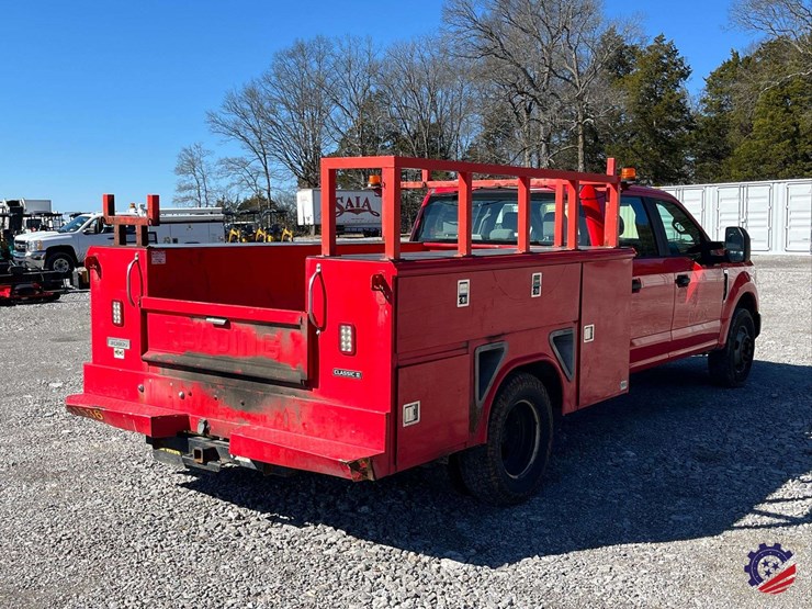2020-ford-f350-image-24