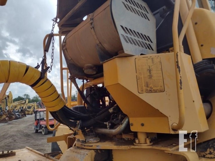 2003-volvo-a40d-image-34