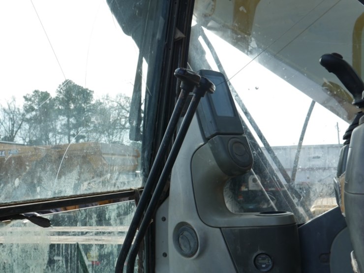 caterpillar-320dl-image-13