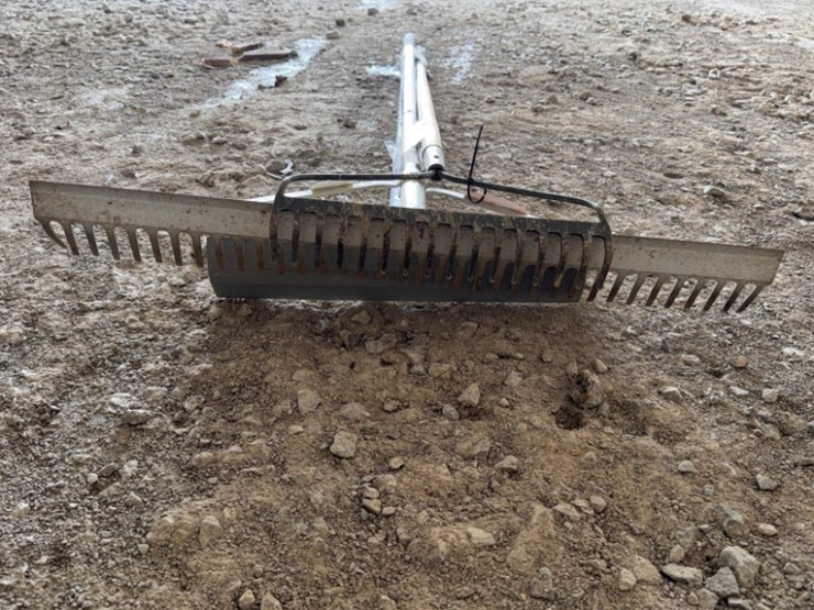 3-concrete-rakes-image-3