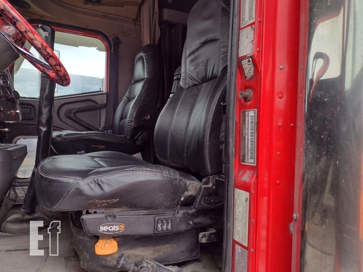 2000-international-9900-image-19