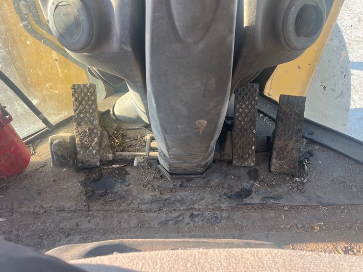 2009-deere-524k-image-15