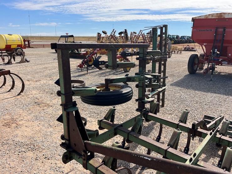 john-deere-1100-image-5