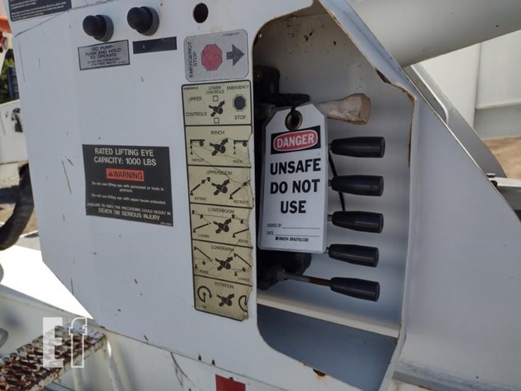 2008-international-durastar-4300-image-39