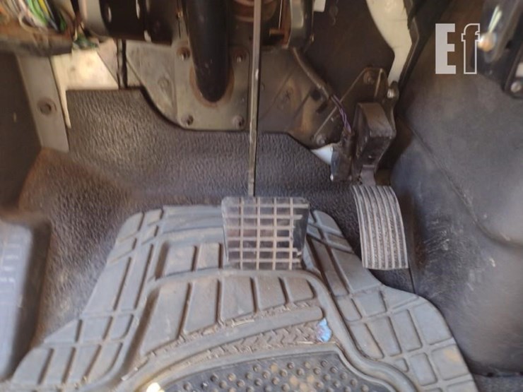 2008-international-durastar-4300-image-9