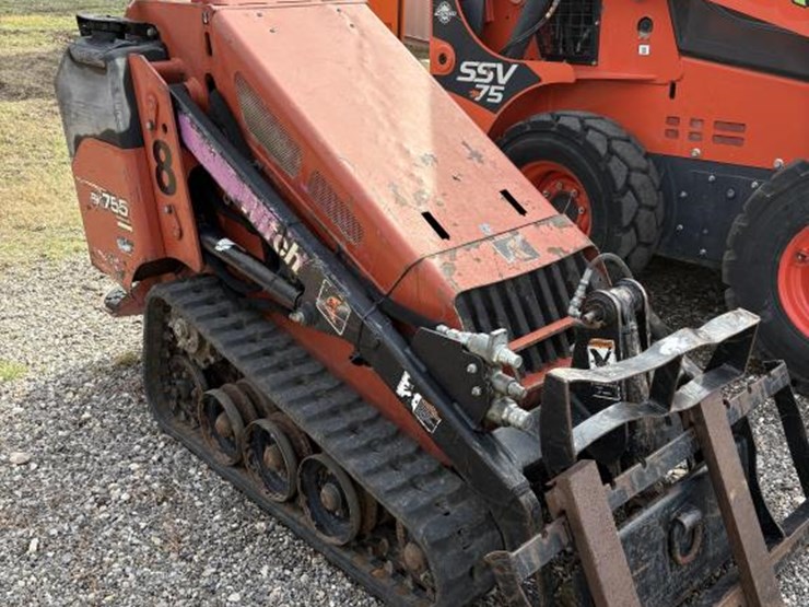 ditch-witch-sk755-image-3