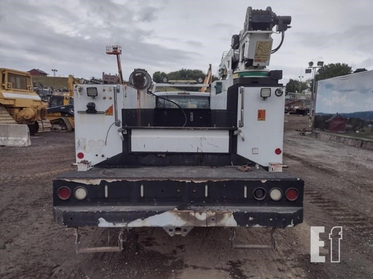 2012-ford-f550-image-4