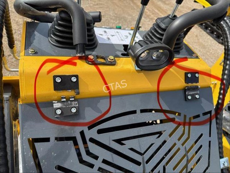 #133-•-mini-skid-steer---gasoline-image-9