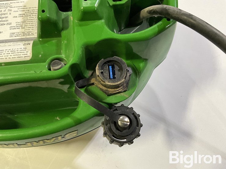 john-deere-7000-image-10