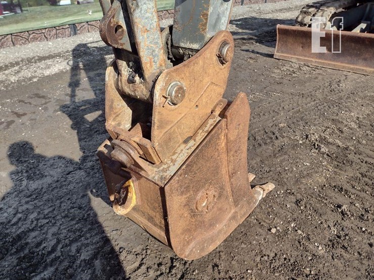 2006-volvo-ecr88-image-16