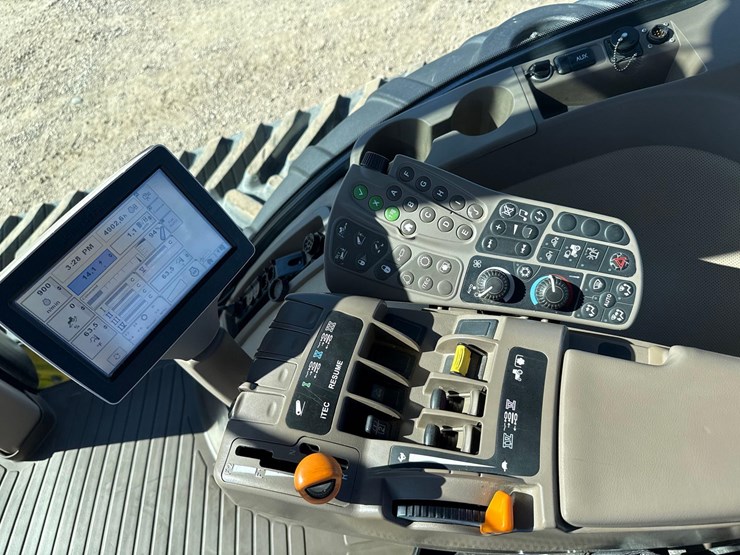 2010-john-deere-8360rt-image-18