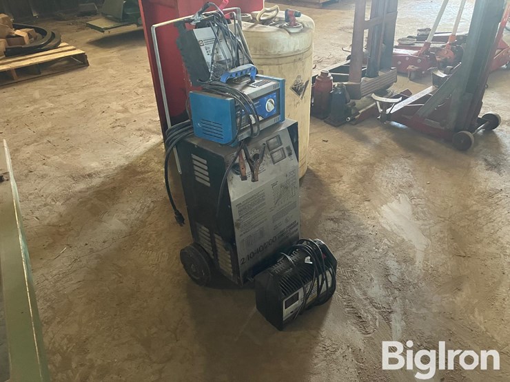 2a/10a/60a/200a-battery-chargers-image-3