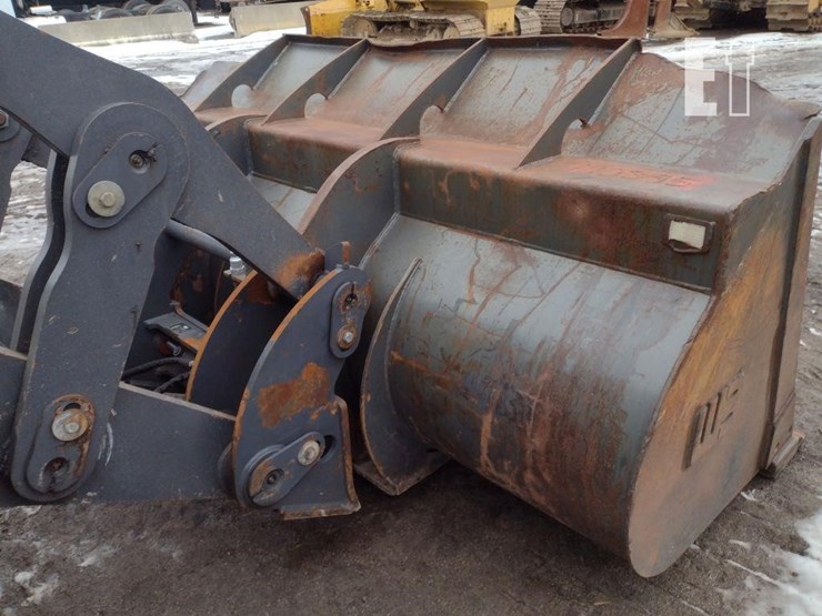 2016-case-721f-image-17