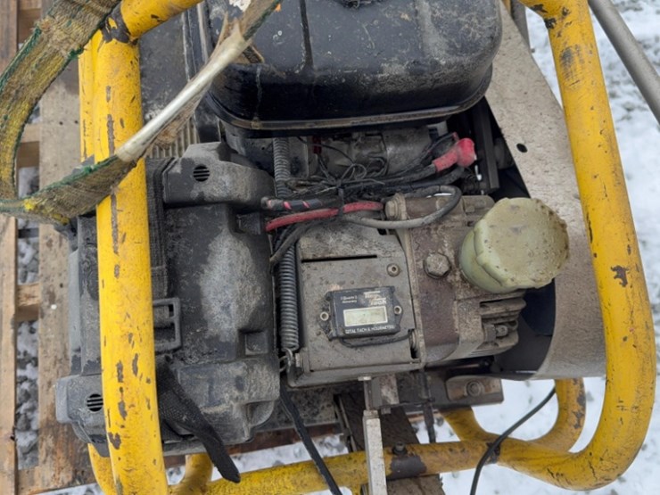 soff-cut-1x2000-concrete-saw-image-10