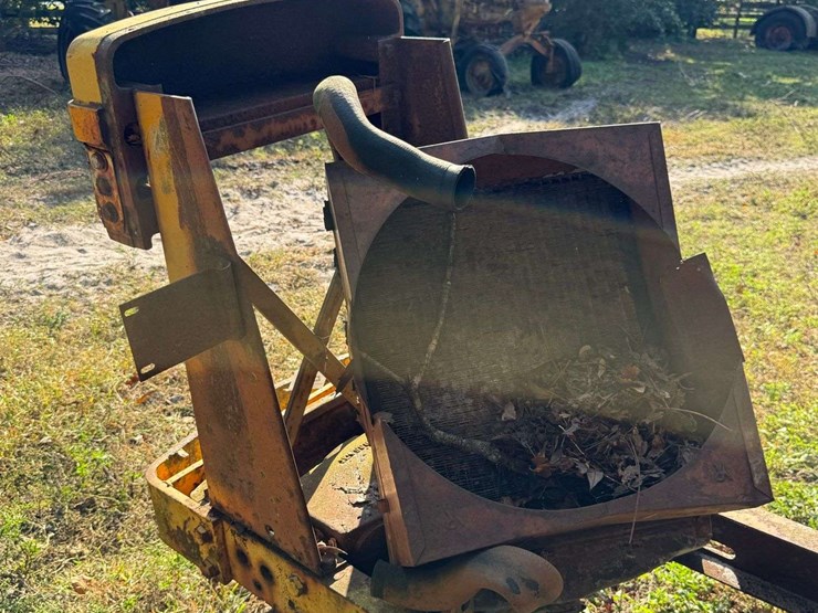 minneapolis-moline-u302-parts-tractor-image-7