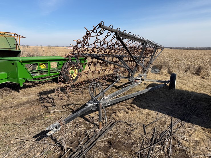 #1074-•-pull-behind-harrow-image-1