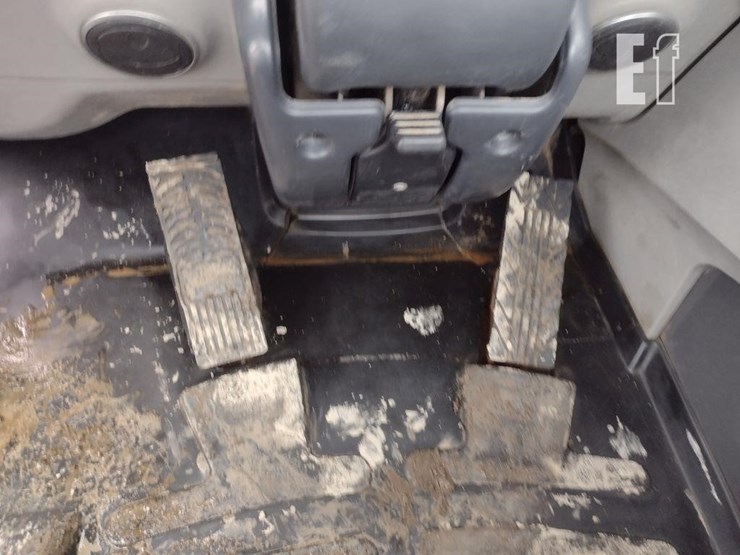 20-case-321f-image-10