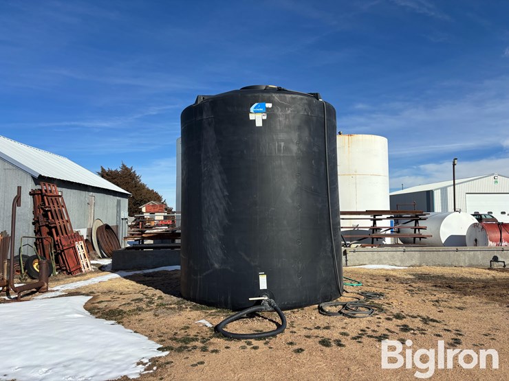 poly-6000-gal-liquid-storage-tank-image-2