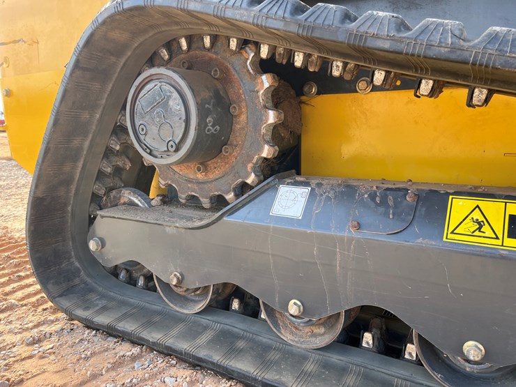 2016-new-holland-c232-image-8