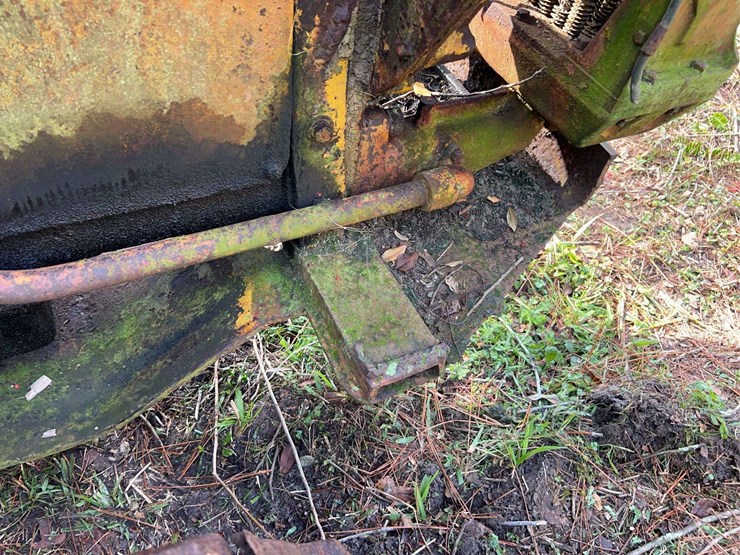 caterpillar-thirty-image-19