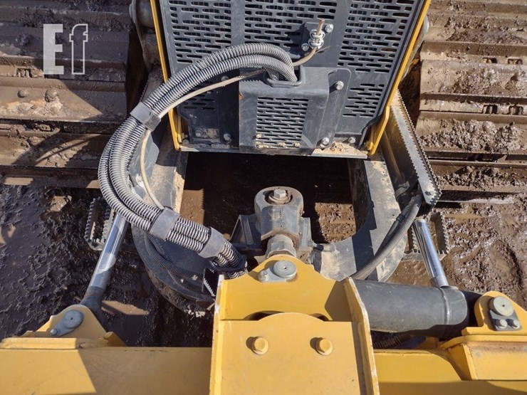 deere-450-lgp-image-16