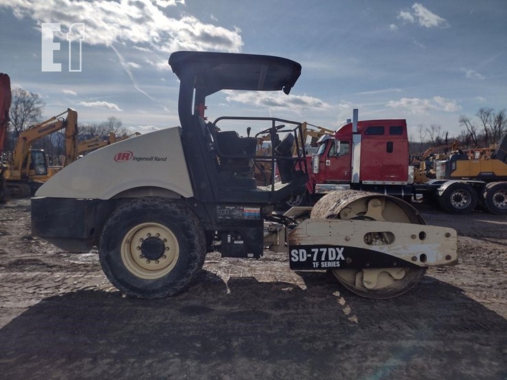 2005-ingersoll-rand-sd77dx-image-3