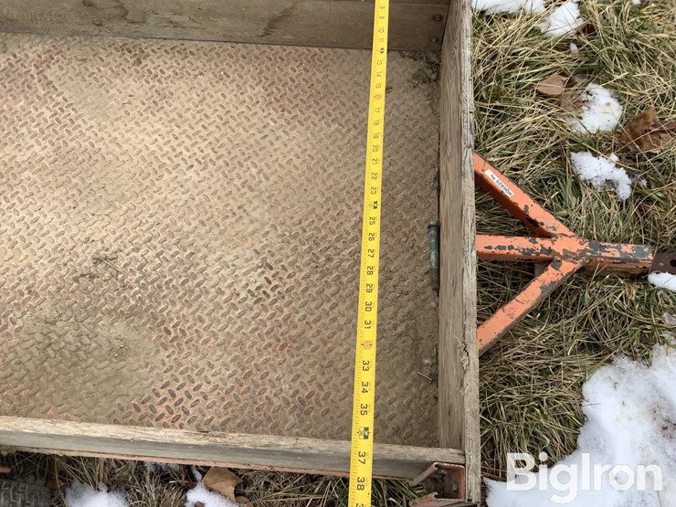 5’-lawn-&-garden-wagon-image-17