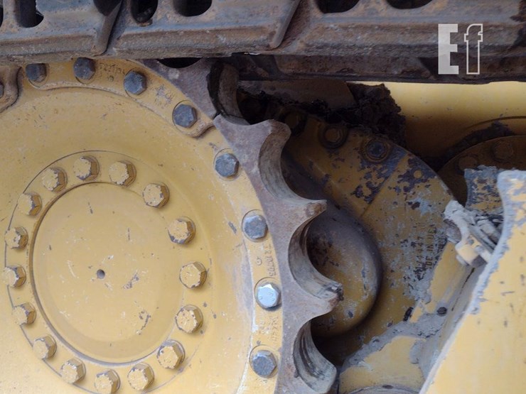 2012-deere-700k-lgp-image-26