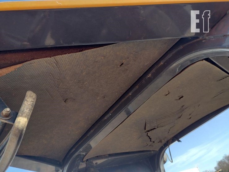 2020-deere-450k-image-14