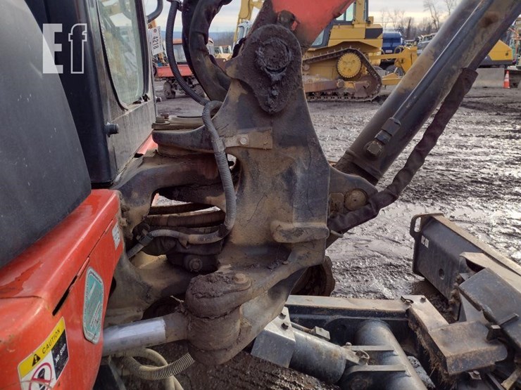 2017-kubota-kx040-4-image-25