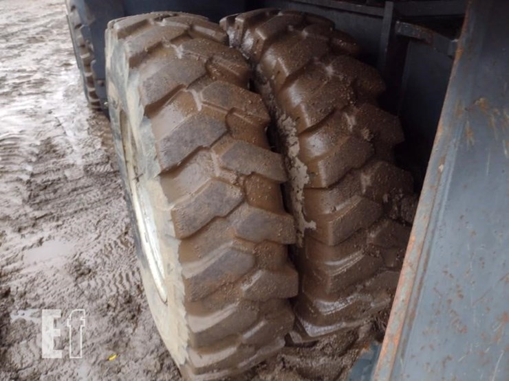 2005-gradall-xl3300-image-23