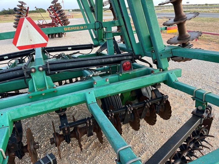 2009-great-plains-3000-image-15