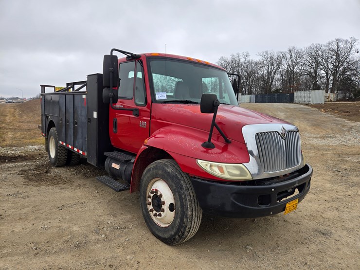 2007-international-durastar-4300-image-21