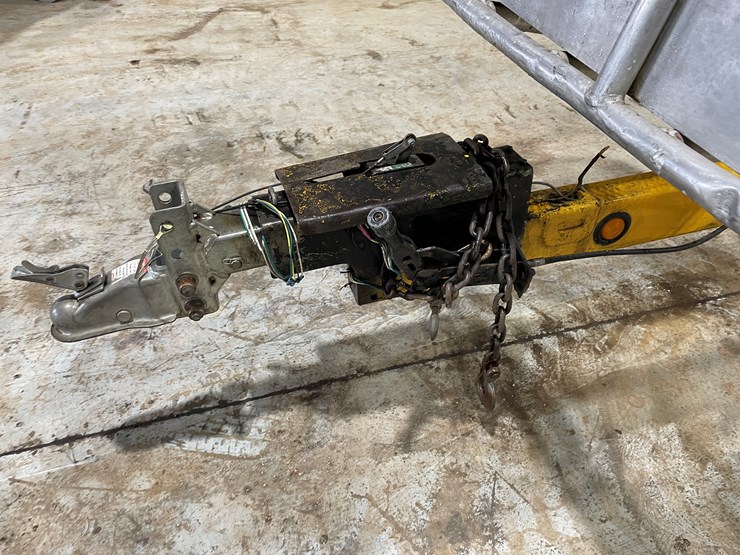 2013-bil-jax-3632t-image-41