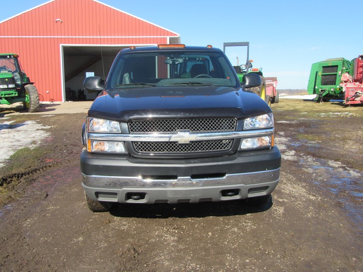 2004-chevrolet-2500-image-5