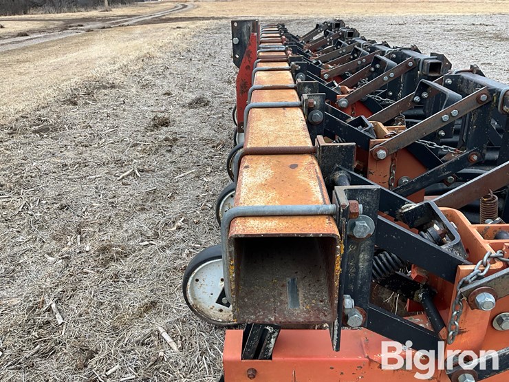 sukup-6r30”-3-pt-row-crop-cultivator-image-14