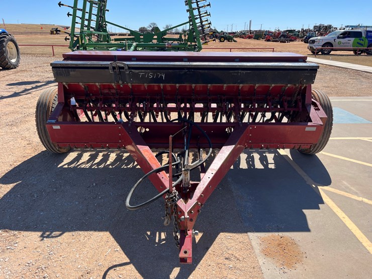 case-ih-5100-image-3