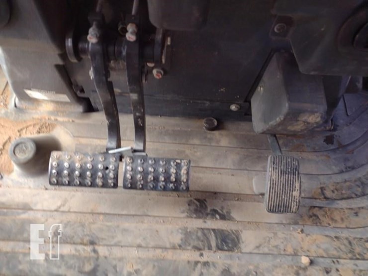 2019-deere-310sl-image-7