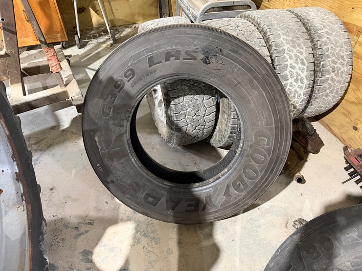 #103-•-semi-tire-295/75-22.5-image-1