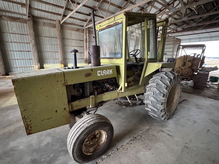 #1023-•-clark-ut-60-forklift-image-4